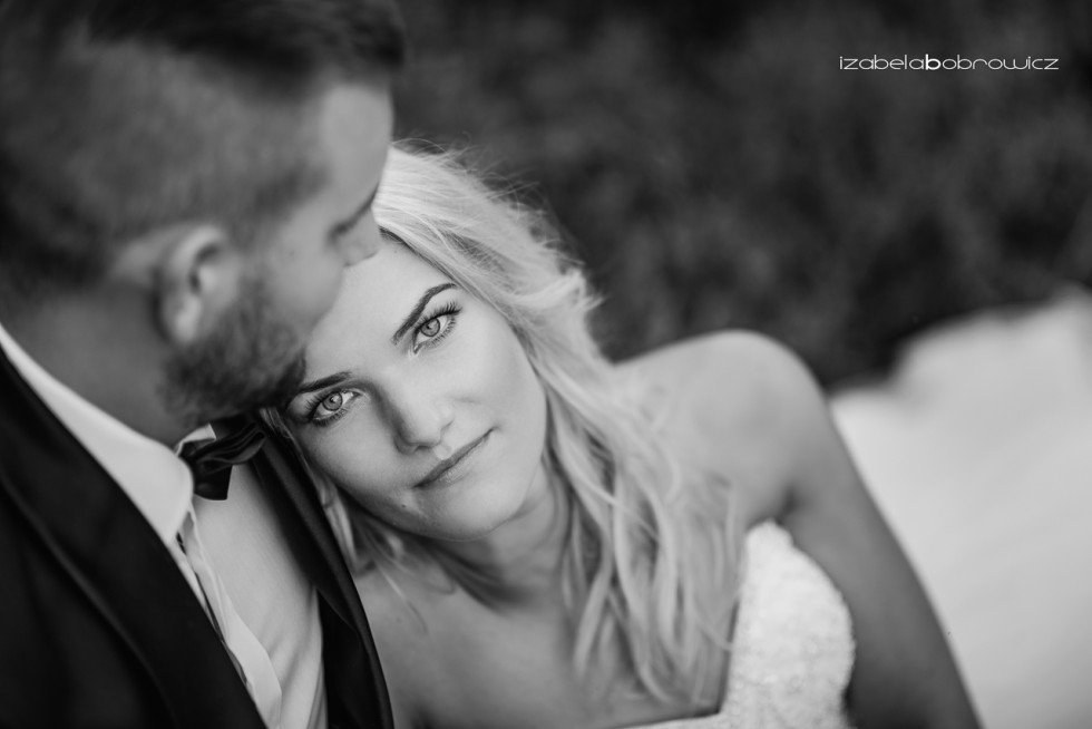 fotograf okazjonalny koszalin fotograf ślubny koszalin sesja plener ślubny koszalin plener zachodniopomorskie para młoda w lesie